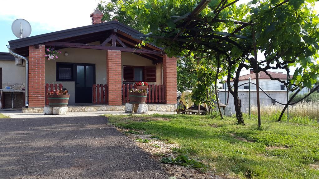 Apartment Samanta Novigrad Istria Kültér fotó